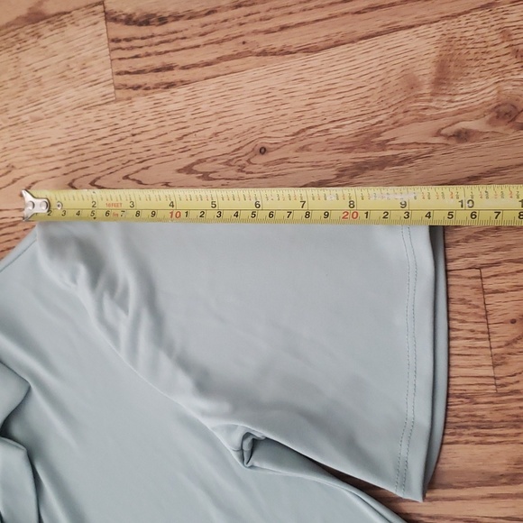 (XS) Kim & Co. Collared Lightweight Athleisure Top in Sage Made in Canada - Picture 7 of 8